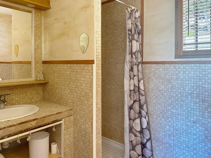 Image No.15-8 Bed House for sale