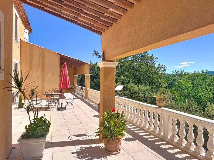 Image No.4-8 Bed House for sale