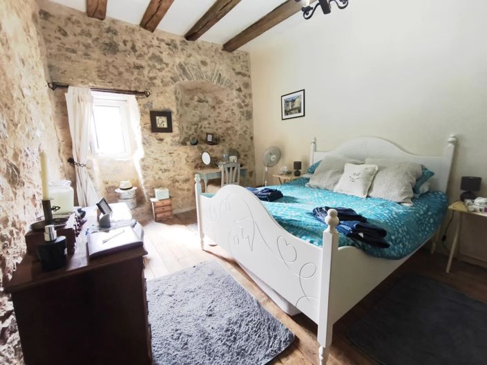 Image No.12-4 Bed Farmhouse for sale