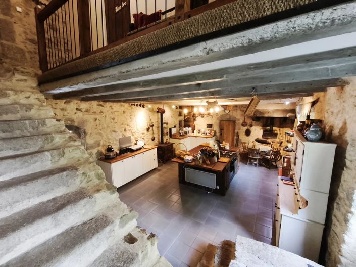 Image No.4-4 Bed Farmhouse for sale