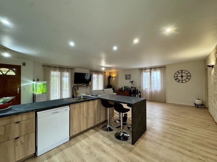 Image No.4-3 Bed House for sale