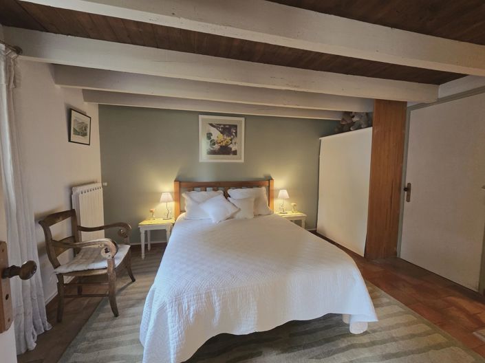 Image No.13-4 Bed House for sale