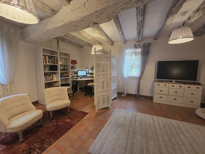 Image No.6-4 Bed House for sale