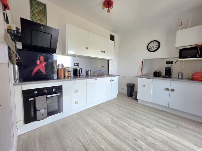 Image No.5-7 Bed House for sale