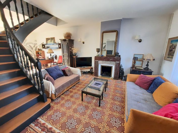 Image No.9-3 Bed House for sale