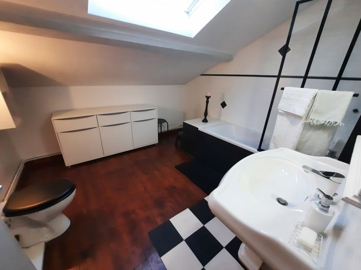 Image No.12-3 Bed House for sale