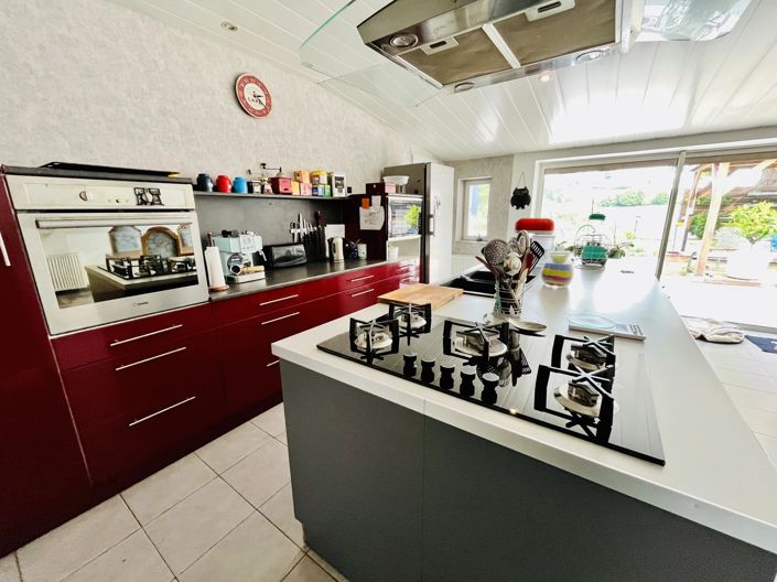 Image No.5-4 Bed House for sale