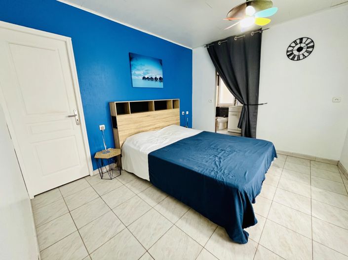 Image No.7-4 Bed House for sale