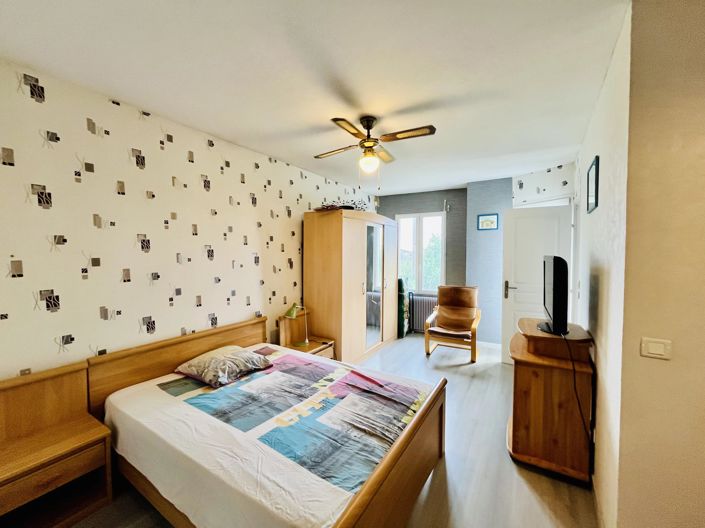 Image No.9-4 Bed House for sale