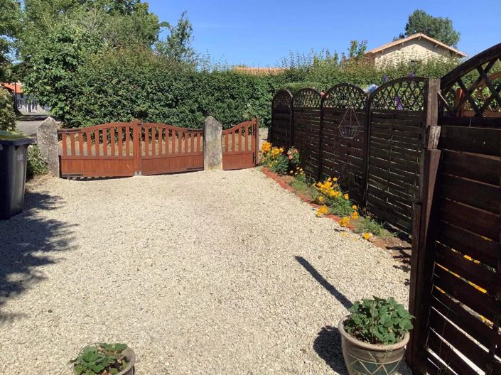 Image No.12-4 Bed House for sale