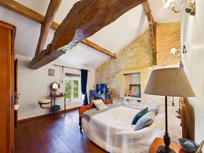 Image No.13-4 Bed Farmhouse for sale