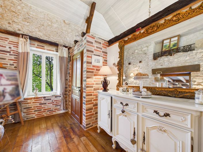 Image No.7-4 Bed Farmhouse for sale