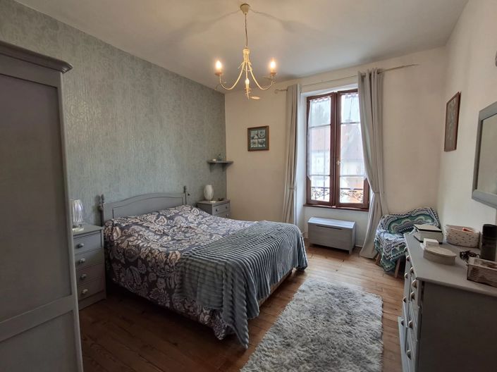 Image No.4-3 Bed Village House for sale