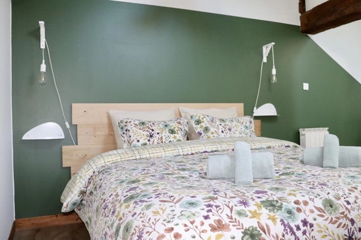 Image No.11-6 Bed House for sale