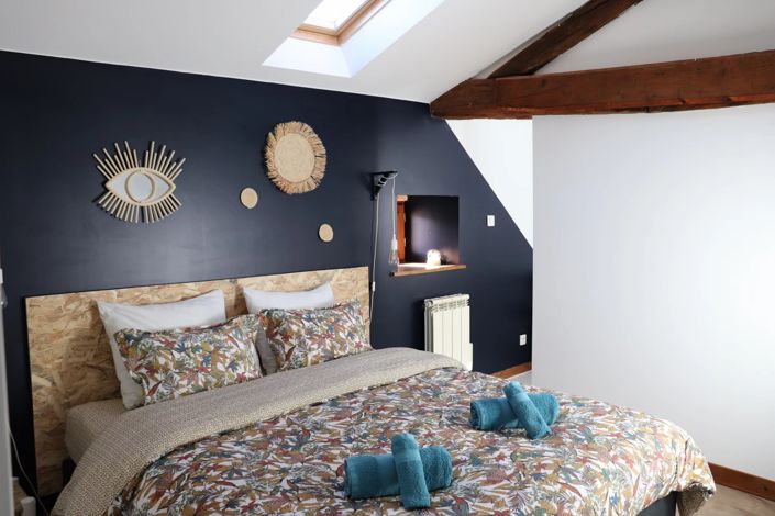 Image No.9-6 Bed House for sale