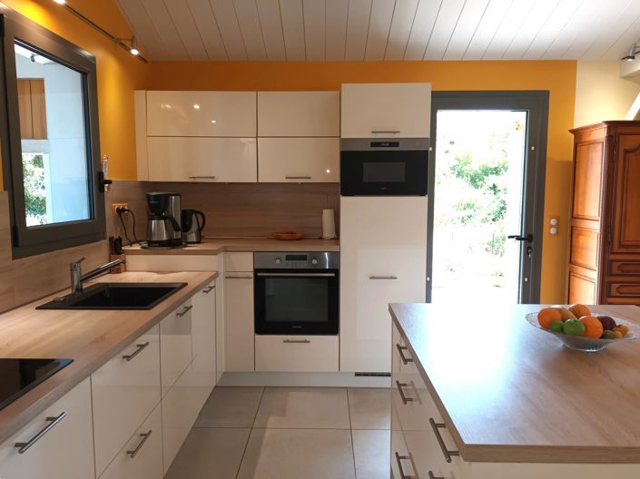 Image No.6-3 Bed House for sale