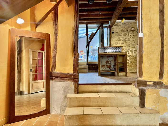 Image No.6-4 Bed House for sale