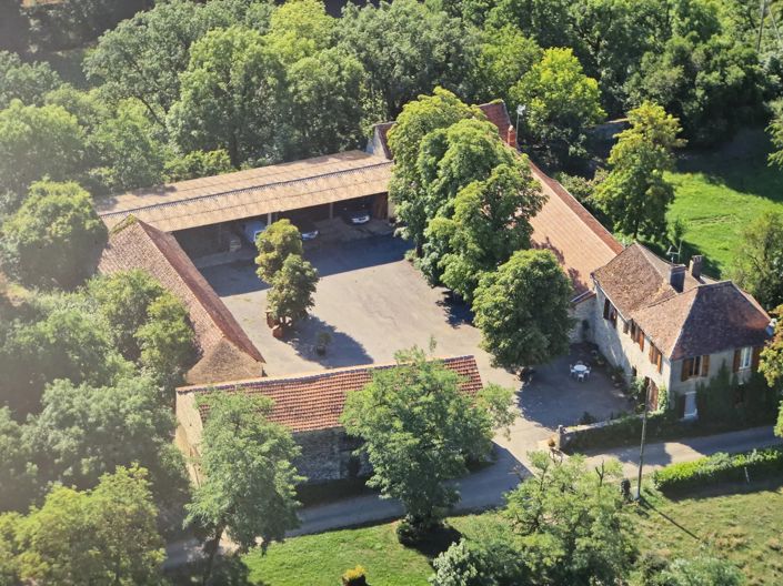 Image No.1-5 Bed Farmhouse for sale