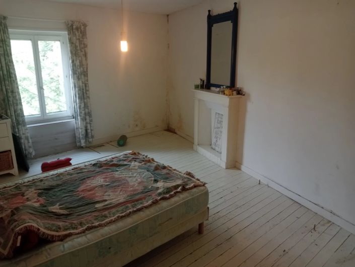 Image No.6-4 Bed Village House for sale