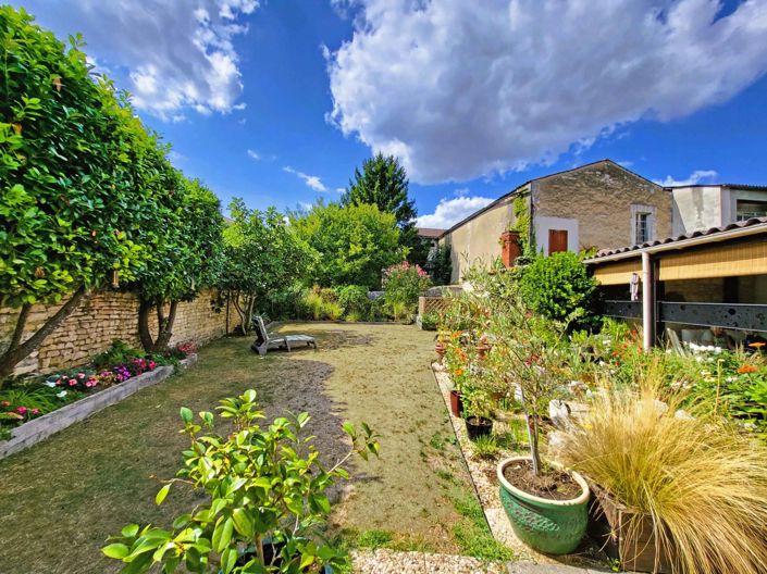 Image No.10-4 Bed House for sale