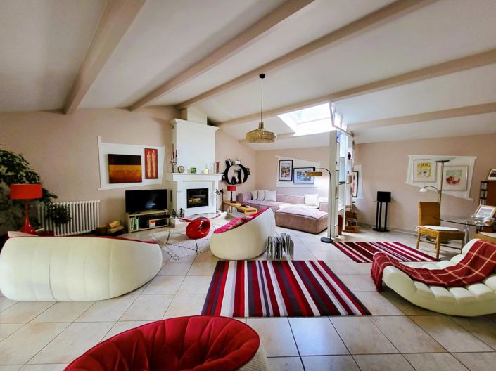 Image No.4-4 Bed House for sale