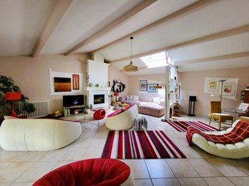 21f63ea4ef5faf14714e4bbfbf55ff7adb94d6b1b4192