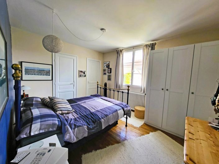 Image No.9-4 Bed House for sale