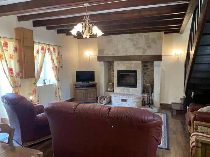 Image No.7-3 Bed Village House for sale