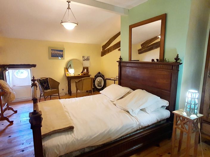 Image No.15-6 Bed House for sale