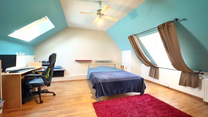 Image No.10-2 Bed House for sale