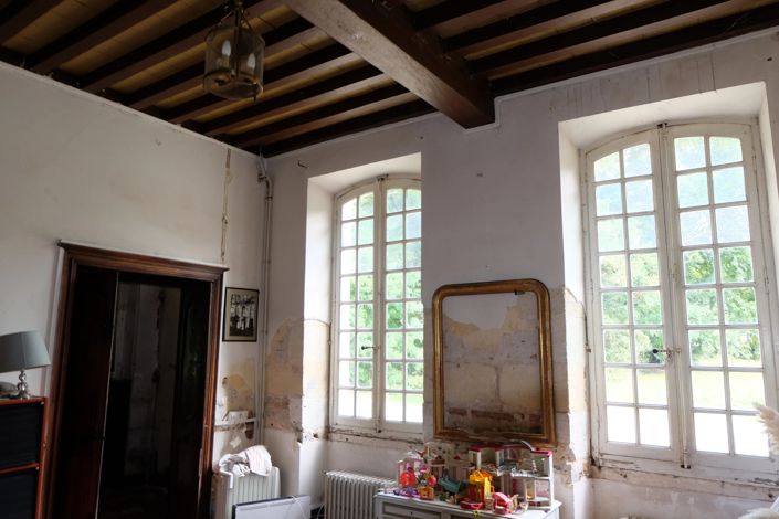 Image No.9-6 Bed House for sale