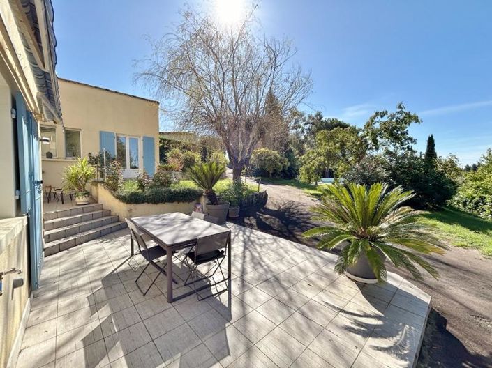 Image No.6-6 Bed House for sale