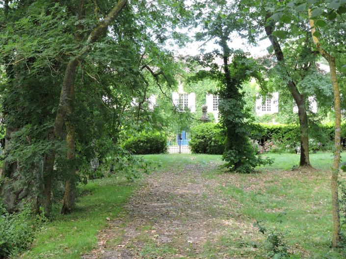 Image No.14-9 Bed House for sale