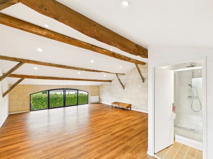 Image No.14-7 Bed House for sale