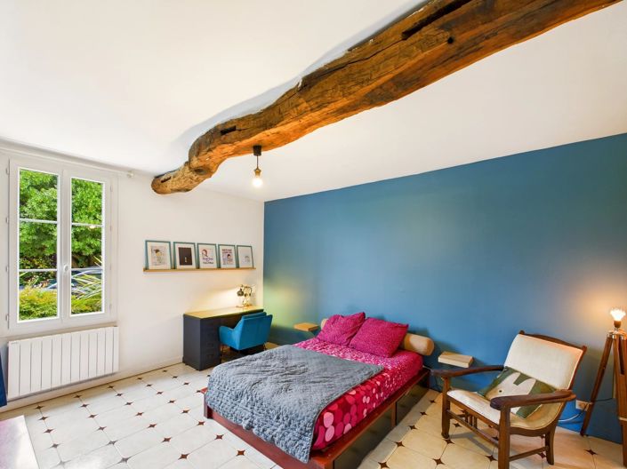 Image No.7-7 Bed House for sale