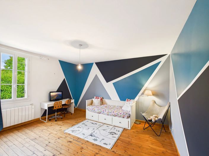 Image No.9-7 Bed House for sale