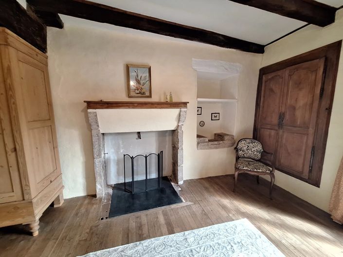 Image No.10-4 Bed House for sale