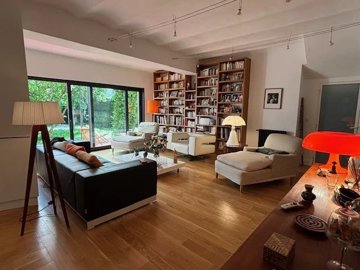 9a06ae74e58863f3bddd3fb8f8b8cc6a39c8127d3b640