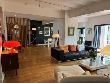 9875c8ed0290ed4671fef2921b9b8b7af87cc9fc93640