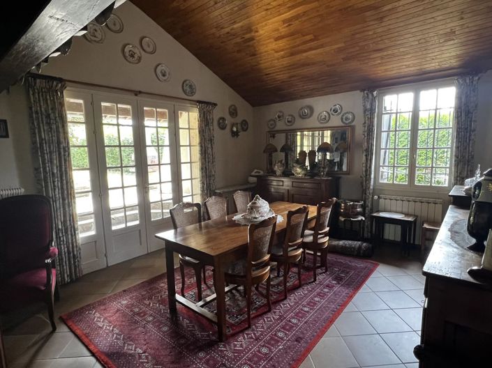 Image No.3-3 Bed House for sale