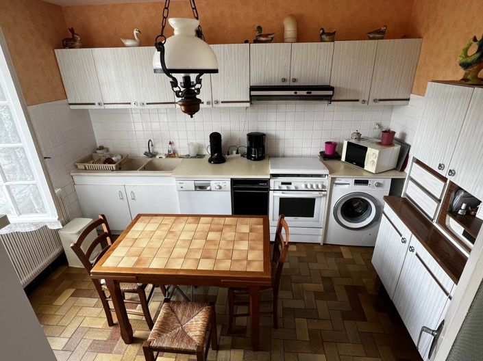 Image No.6-3 Bed House for sale