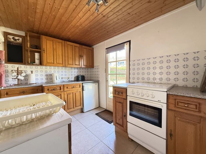 Image No.12-2 Bed House for sale