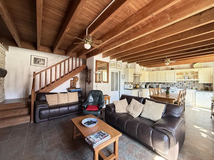 Image No.3-2 Bed House for sale