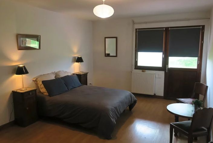 Image No.8-17 Bed House for sale