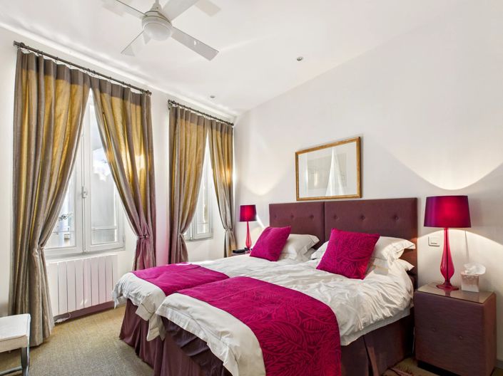 Image No.9-2 Bed Property for sale