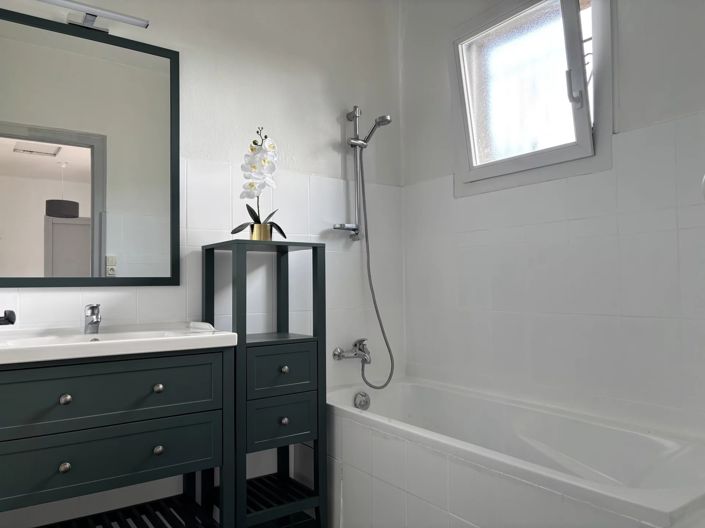 Image No.4-3 Bed Village House for sale