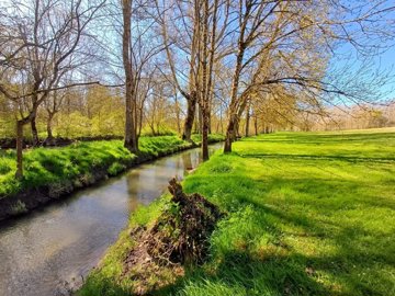 b5ac243d776aca90aad9b68ac3cf26d5dca50c29e8160