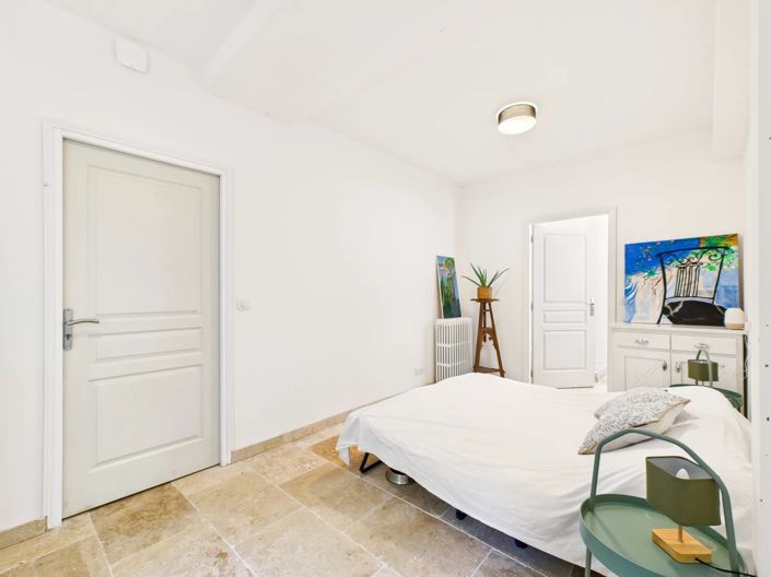 Image No.10-5 Bed House for sale