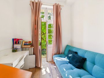 3e37fd94e93be9333b07395f24a55b0c02d895521c200