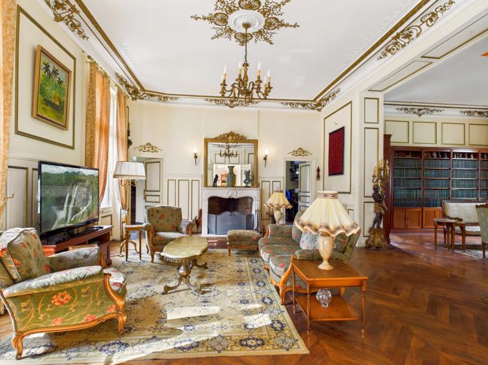 Image No.7-19 Bed House for sale